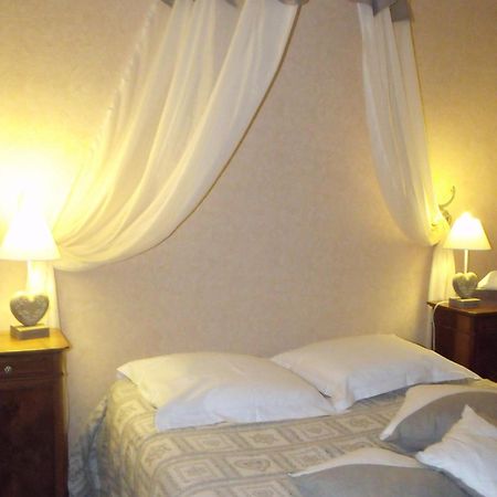 Relais Saint Louis, Logis Otel Belleme Dış mekan fotoğraf