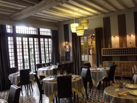 Relais Saint Louis, Logis Otel Belleme Dış mekan fotoğraf